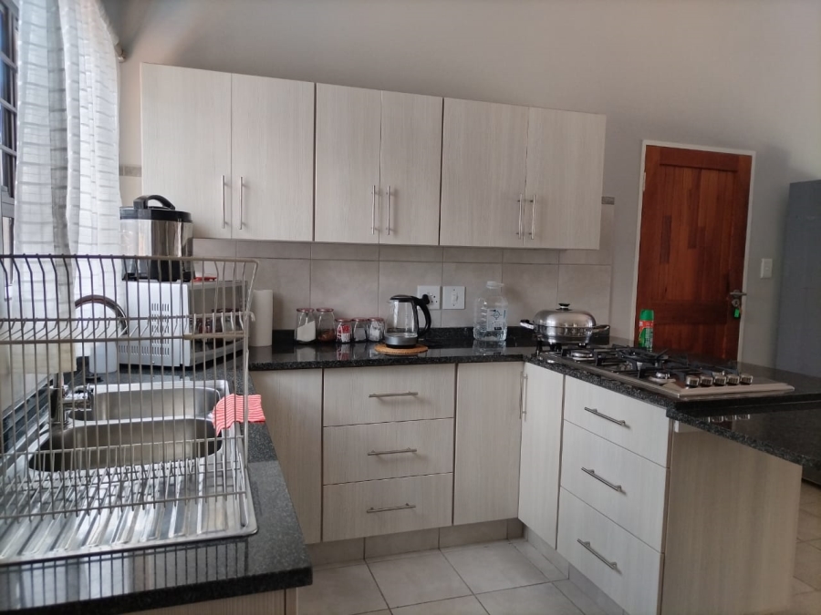 2 Bedroom Property for Sale in Waterval East North West